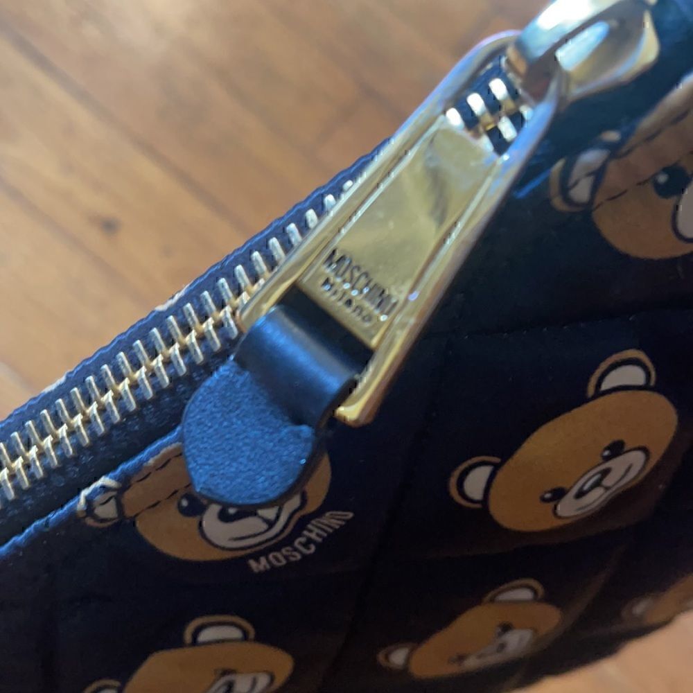 Moschino  Clutch Bag Wrislet - Picture 10 of 13
